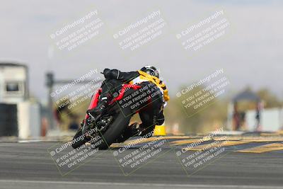 media/Mar-01-2025-Race Pace (Sat) [[ebf7b6e548]]/17-Vested (Turn 16) 210pm/